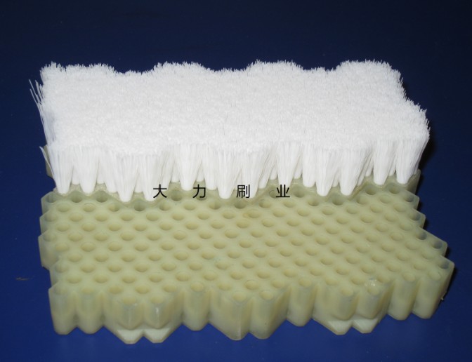 ��q�C(j��)ëˢ